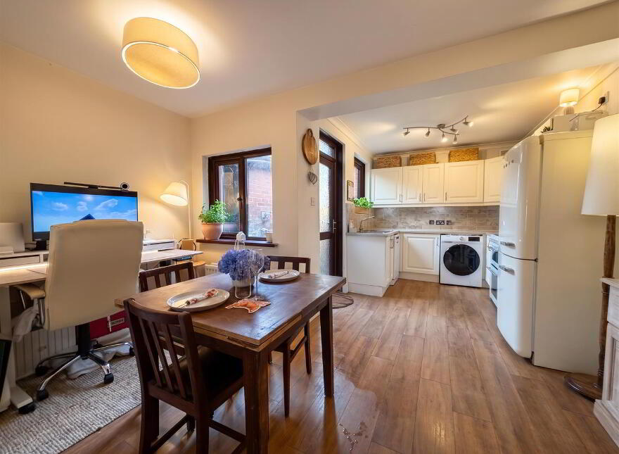 46 Stratford Gardens, Belfast, BT14 7NS