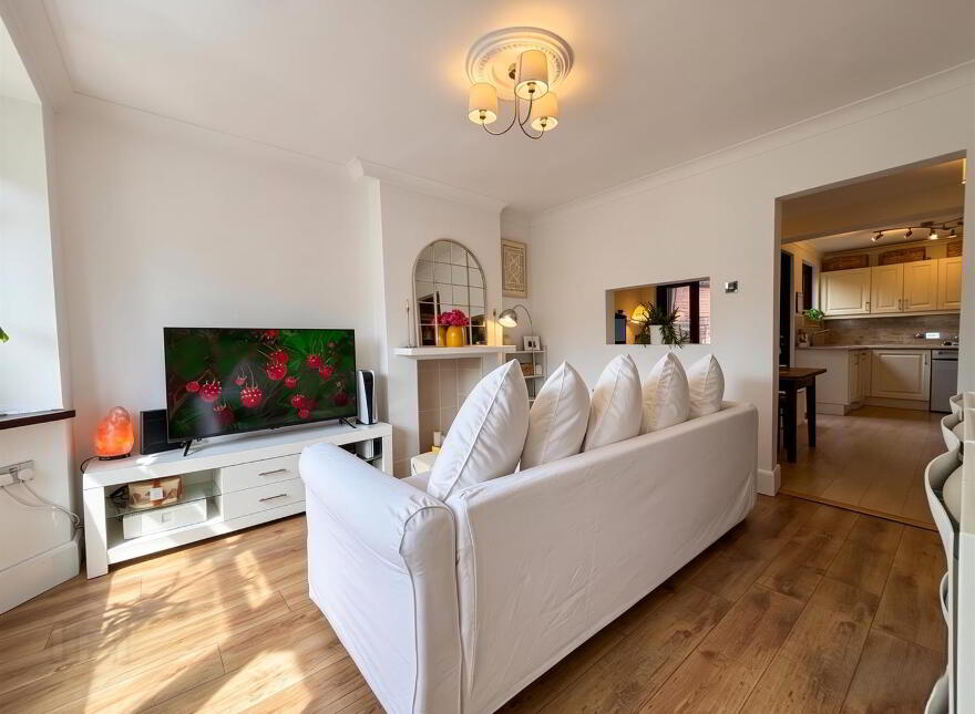 46 Stratford Gardens, Belfast, BT14 7NS