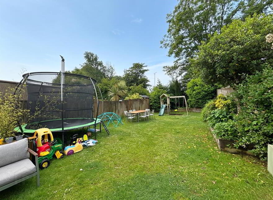 26 Somerton Park, Belfast, BT15 4DP