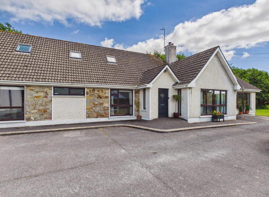Elm Wood, Ballinattin, Tramore, X91X089
