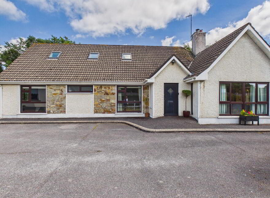 Elm Wood, Ballinattin, Tramore, X91X089