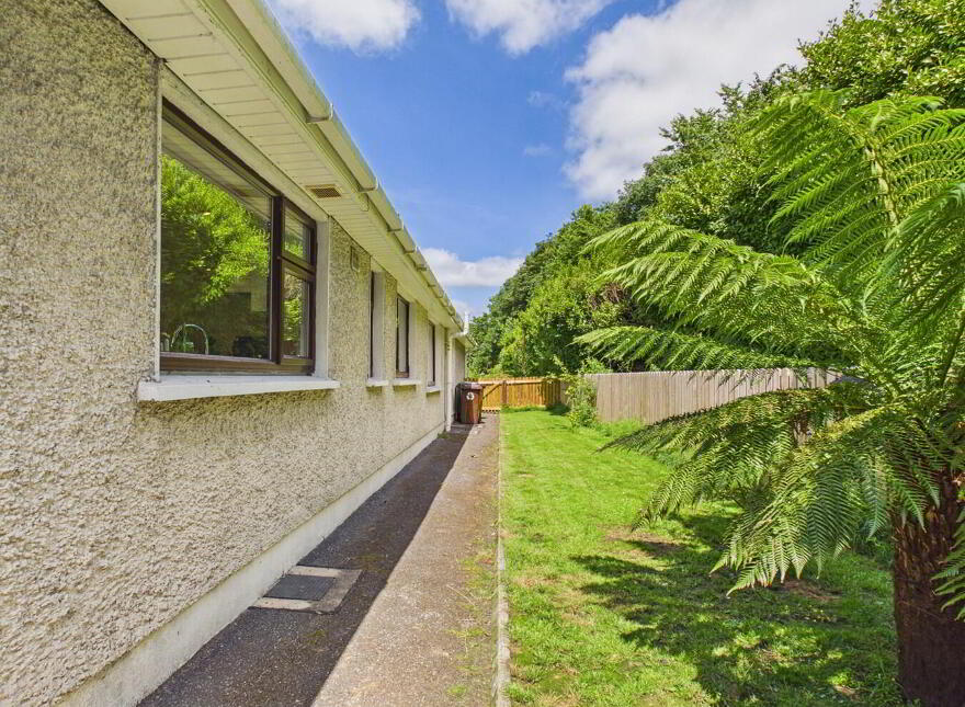 Elm Wood, Ballinattin, Tramore, X91X089