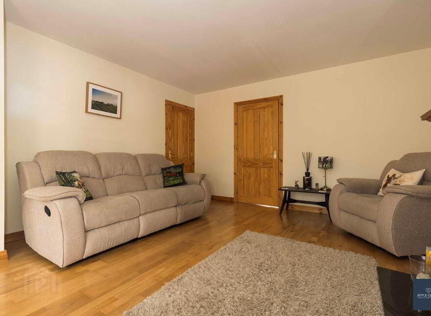 10 The Close, Waringstown, BT66 7TT