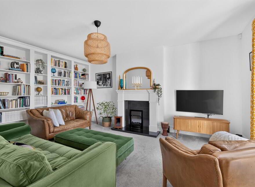 20 Hollymount Hall, Saintfield, BT24 7FU