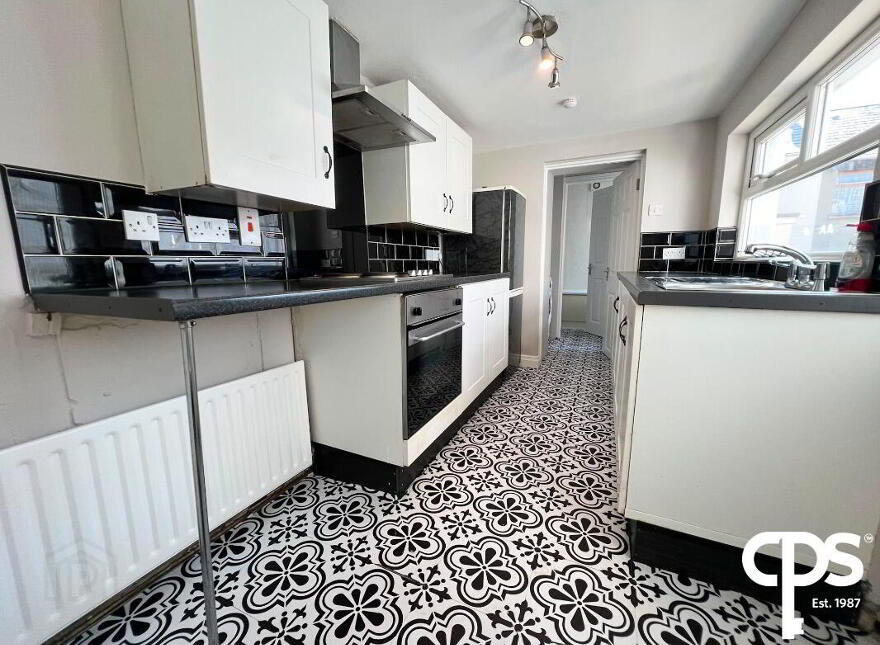 24 Mary Street, Derry, BT48 6SX