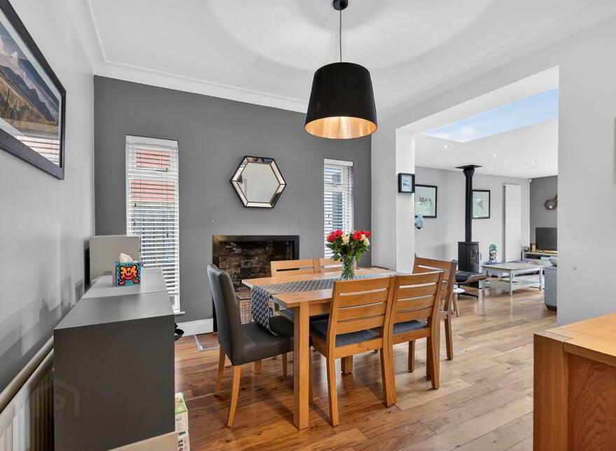 18 Onslow Gardens, Belfast, BT6 0AP