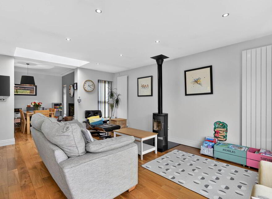 18 Onslow Gardens, Belfast, BT6 0AP