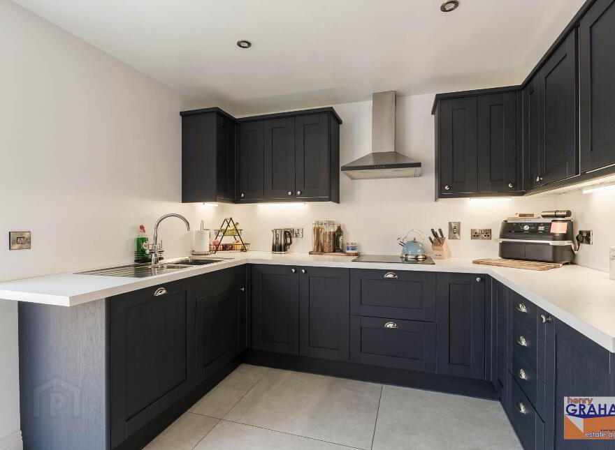 18 Knockdarragh Park, Lisburn, BT28 2XZ