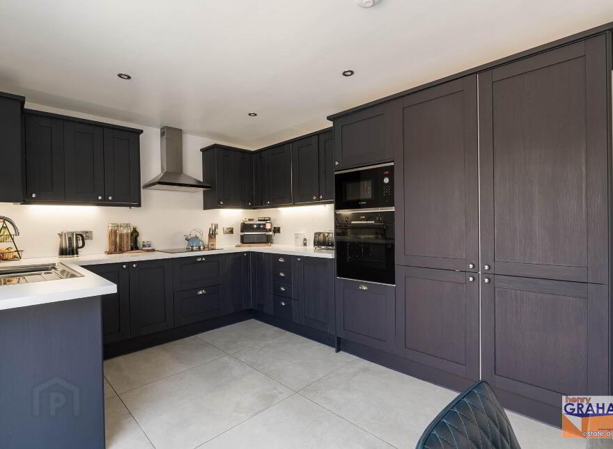 18 Knockdarragh Park, Lisburn, BT28 2XZ