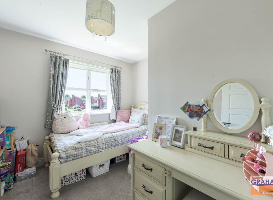 18 Knockdarragh Park, Lisburn, BT28 2XZ