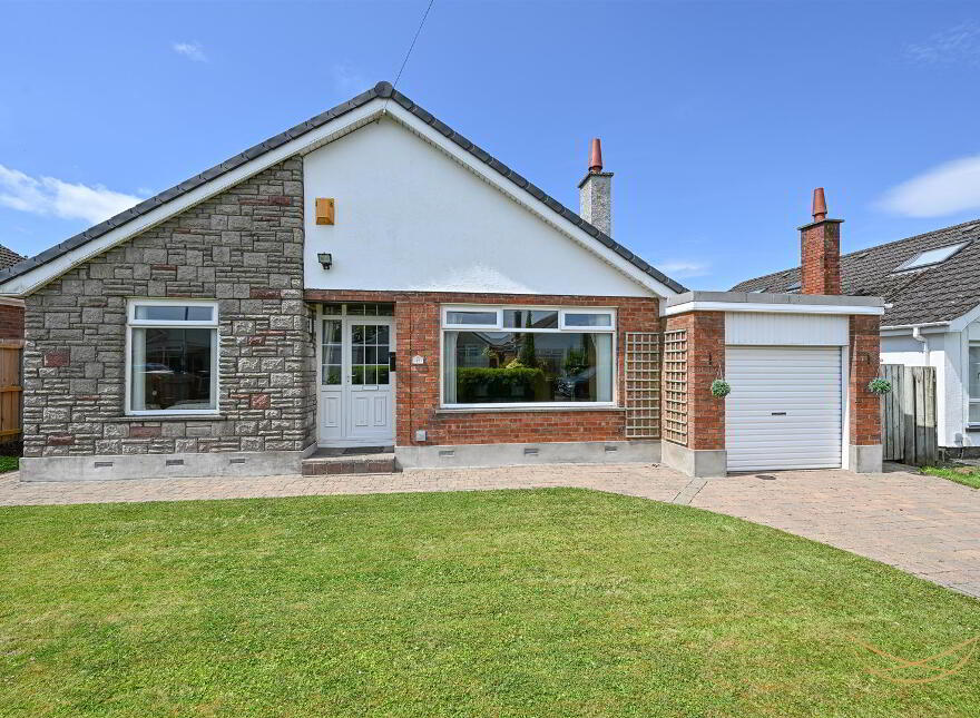 17 Knockview Road, Newtownabbey, BT36 6TT