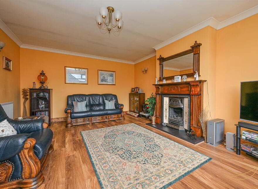 17 Knockview Road, Newtownabbey, BT36 6TT