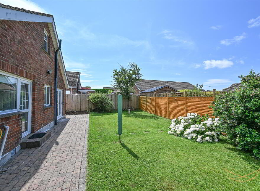 17 Knockview Road, Newtownabbey, BT36 6TT