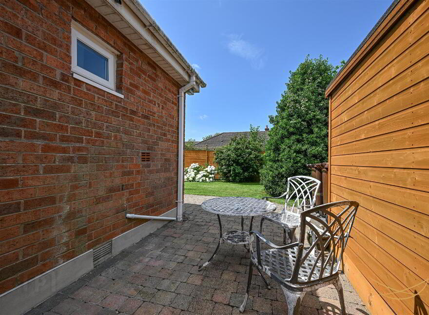 17 Knockview Road, Newtownabbey, BT36 6TT