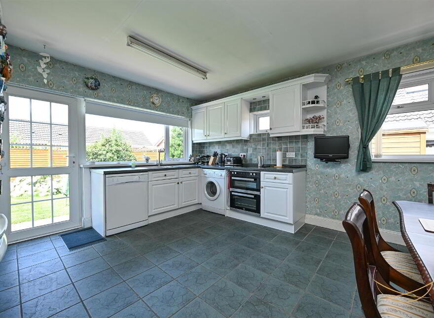 17 Knockview Road, Newtownabbey, BT36 6TT