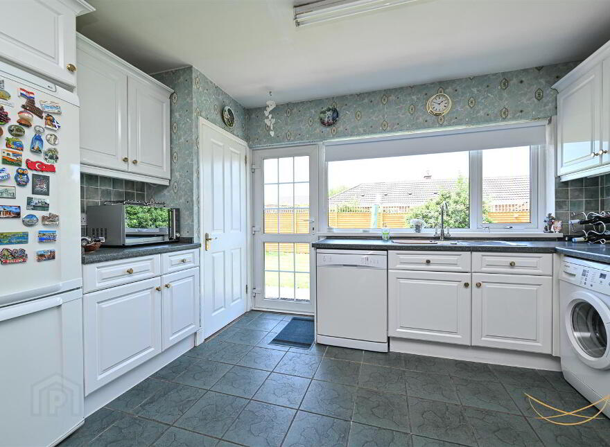 17 Knockview Road, Newtownabbey, BT36 6TT
