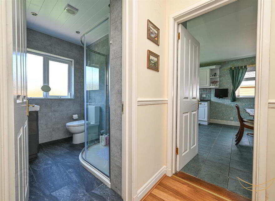 17 Knockview Road, Newtownabbey, BT36 6TT