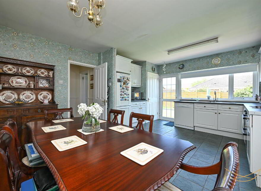 17 Knockview Road, Newtownabbey, BT36 6TT