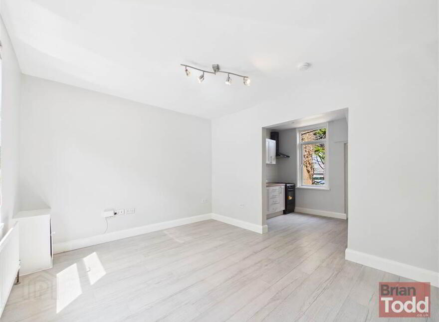 Bank Road, Larne, BT40 3AN