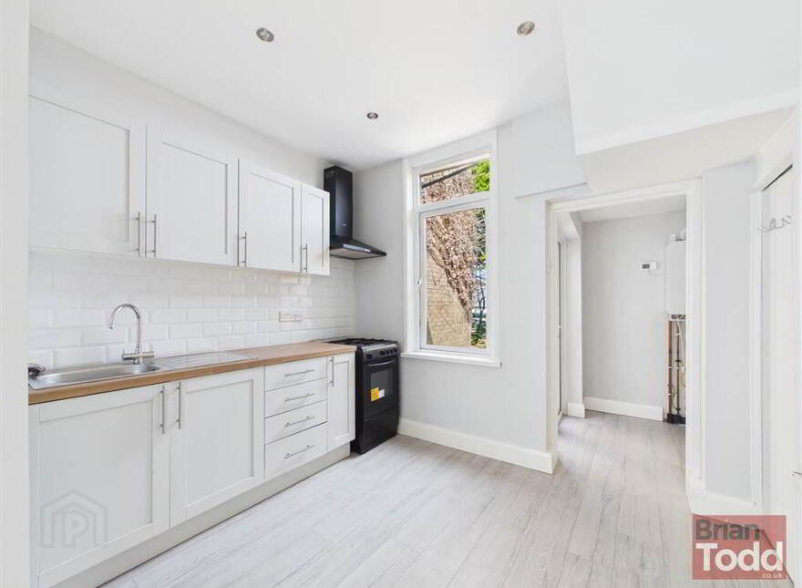 Bank Road, Larne, BT40 3AN