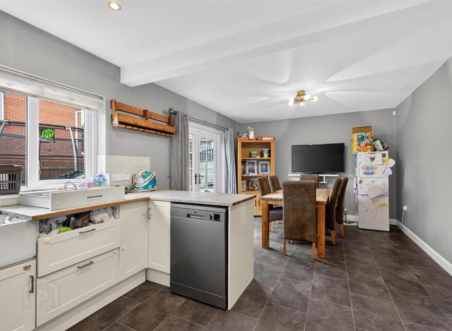 5 Station Mews, Saintfield, BT24 7LN