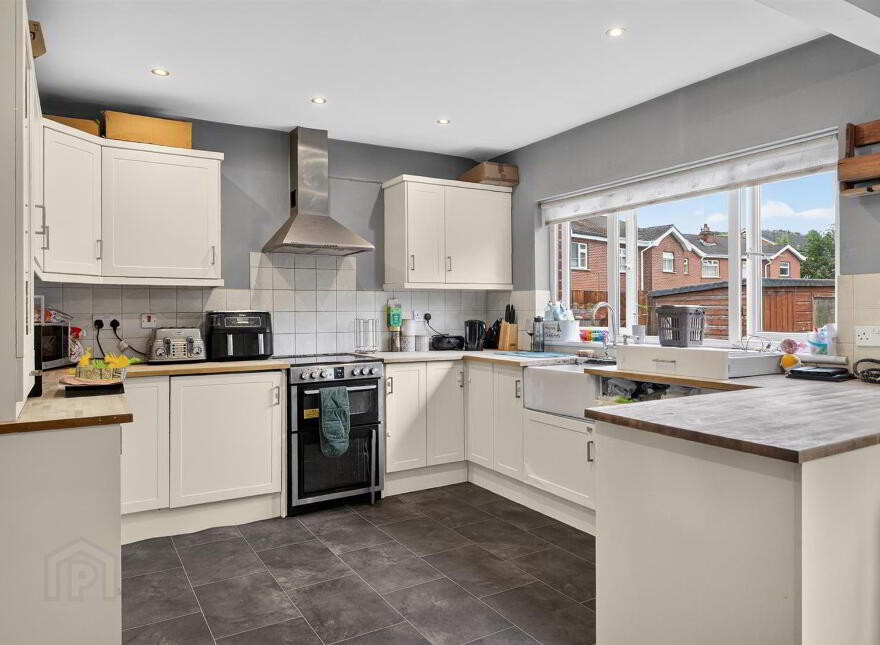 5 Station Mews, Saintfield, BT24 7LN