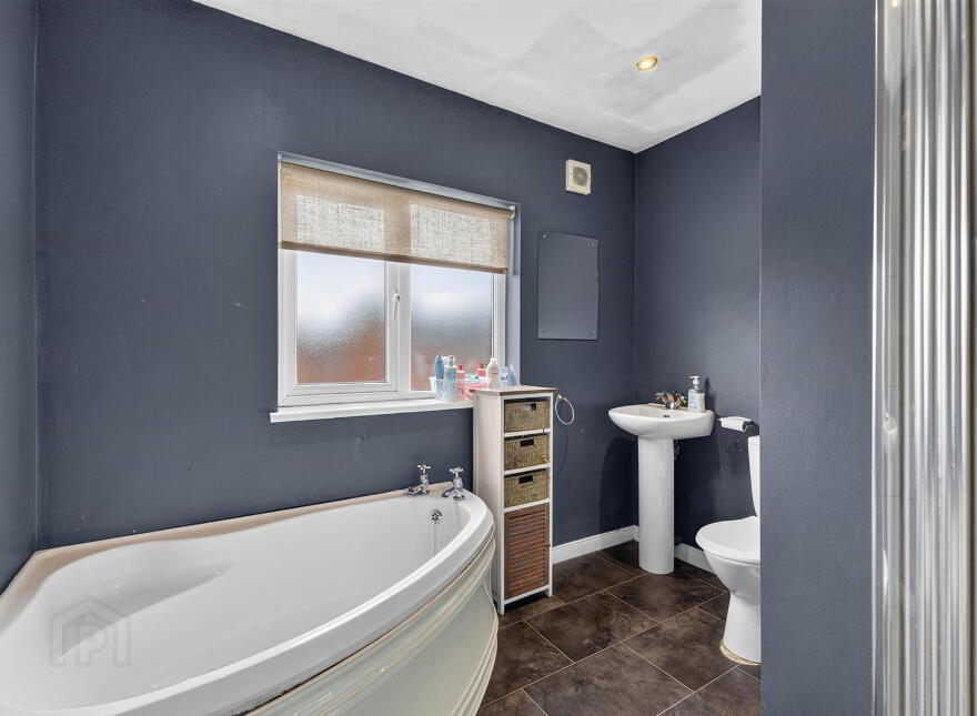 5 Station Mews, Saintfield, BT24 7LN