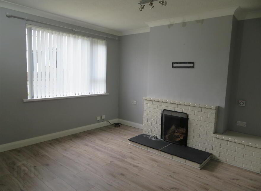 27 Churchill Place, Waringstown, BT66 7QS