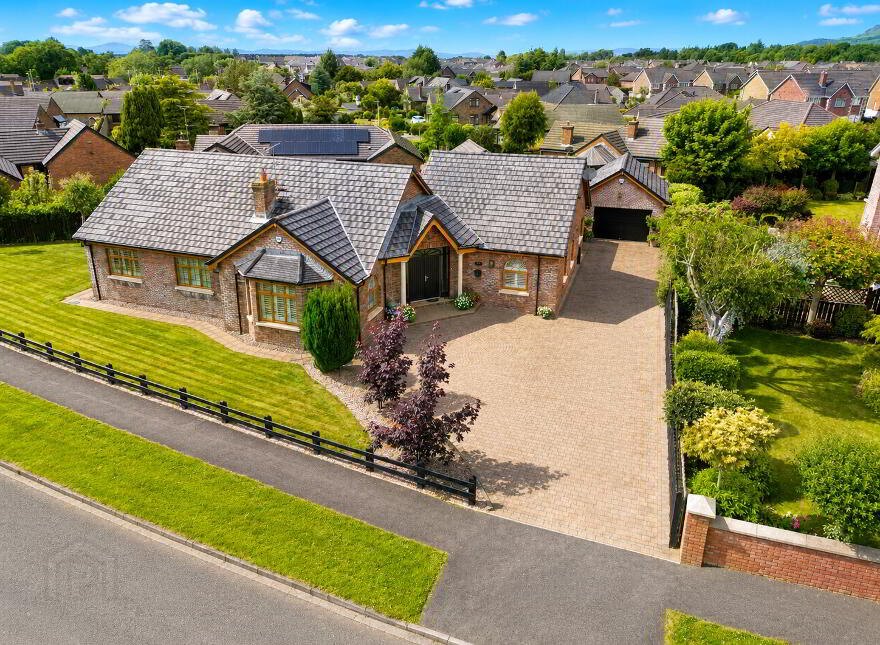 8 Crossnadonnell Road, Limavady, BT49 0BD