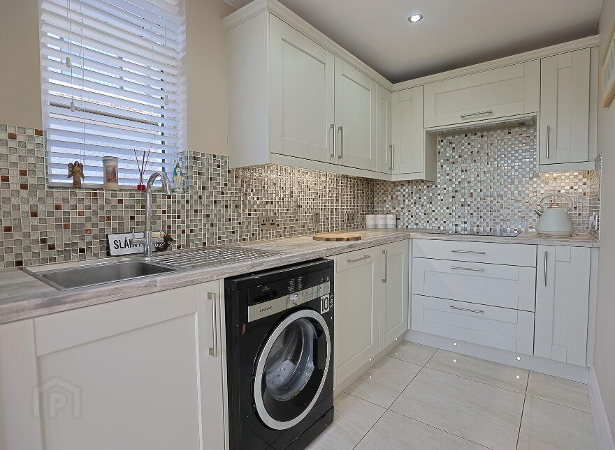 154 Ballynamoney Road, Lurgan, Craigavon, BT66 6LD