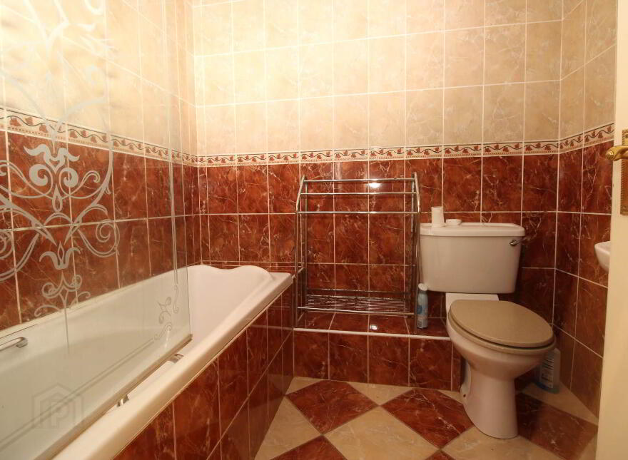 61c Carrig Rua, St. Conlon`s Road, Nenagh, E45YR90