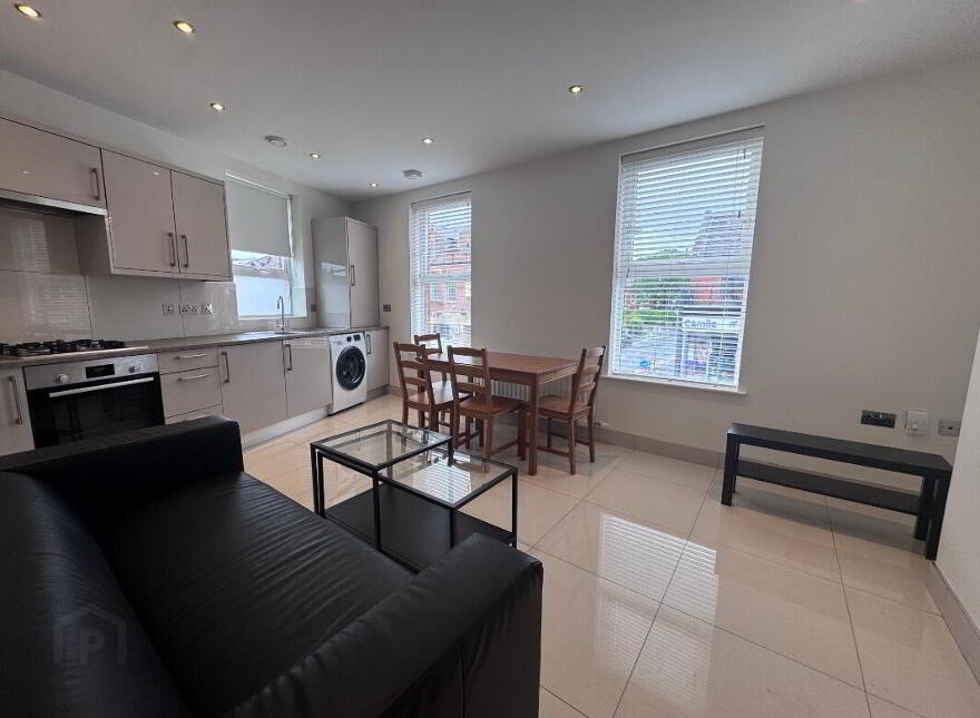 Apartment 1 2a Marlborough Avenue, Belfast, BT9 7HB