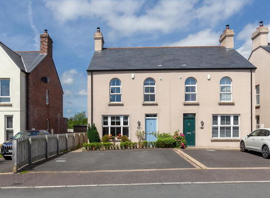 42 Hartley Hall Green, Greenisland, Carrickfergus, BT38 8FU