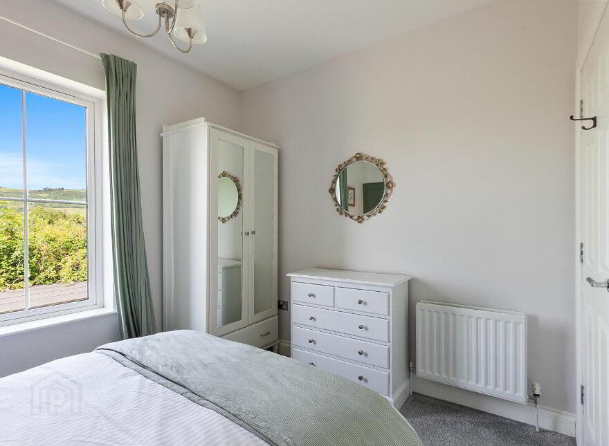 42 Hartley Hall Green, Greenisland, Carrickfergus, BT38 8FU