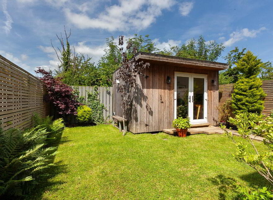 42 Hartley Hall Green, Greenisland, Carrickfergus, BT38 8FU