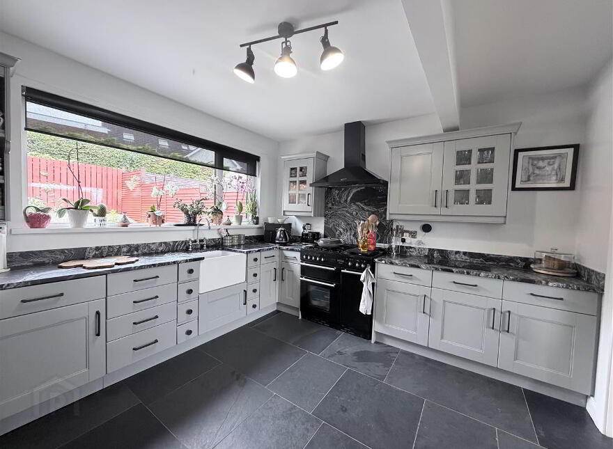 15 Cadogen Park, Waterside, Derry / Londonderry, BT47 5QW