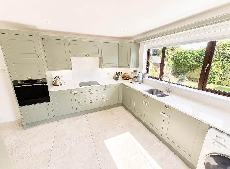 47 Tudor Road, Carrickfergus, BT38 9TU