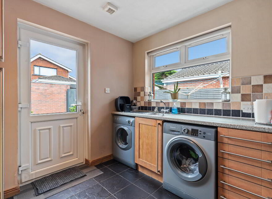 4 Silverbirch Gardens, Bangor, BT19 6ES