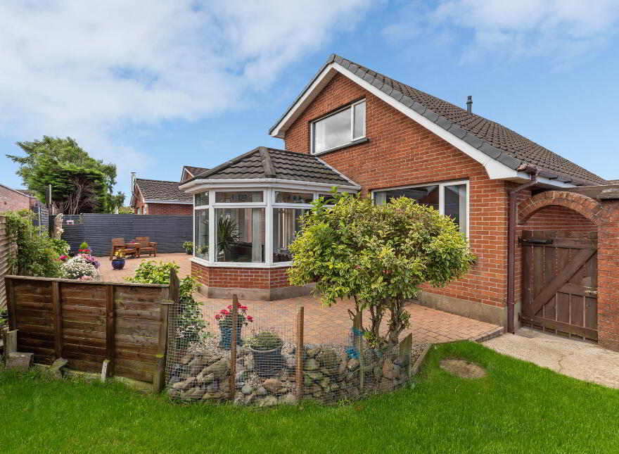 4 Silverbirch Gardens, Bangor, BT19 6ES