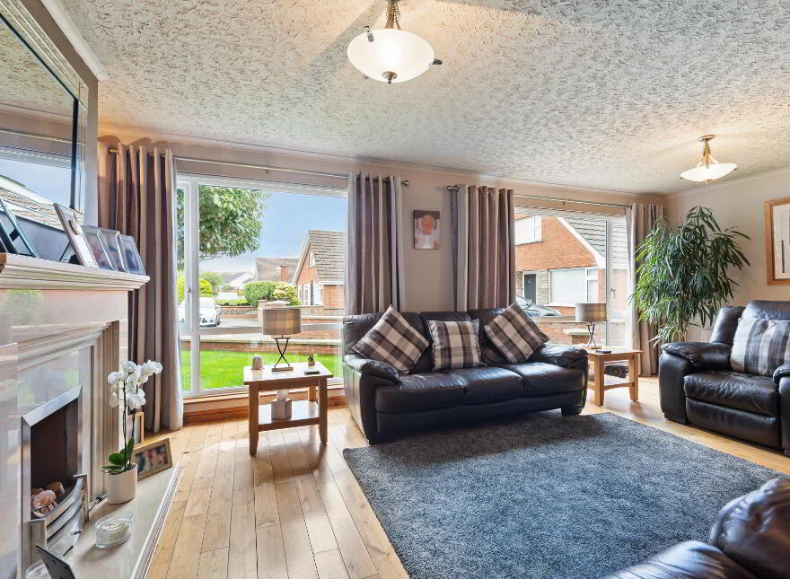 4 Silverbirch Gardens, Bangor, BT19 6ES