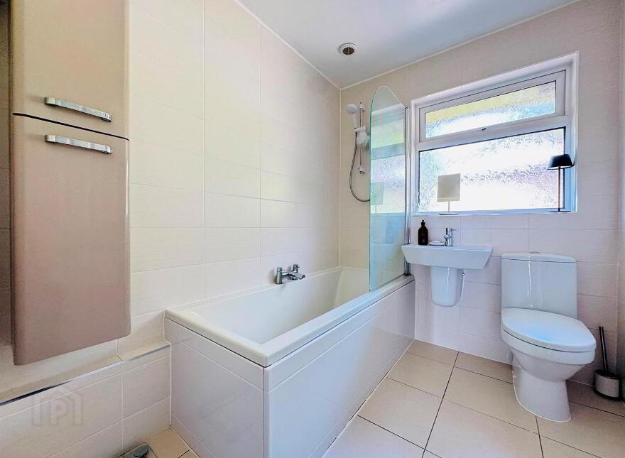 25 Hightown Gardens, Hightown Road, Newtownabbey, BT36 7TN