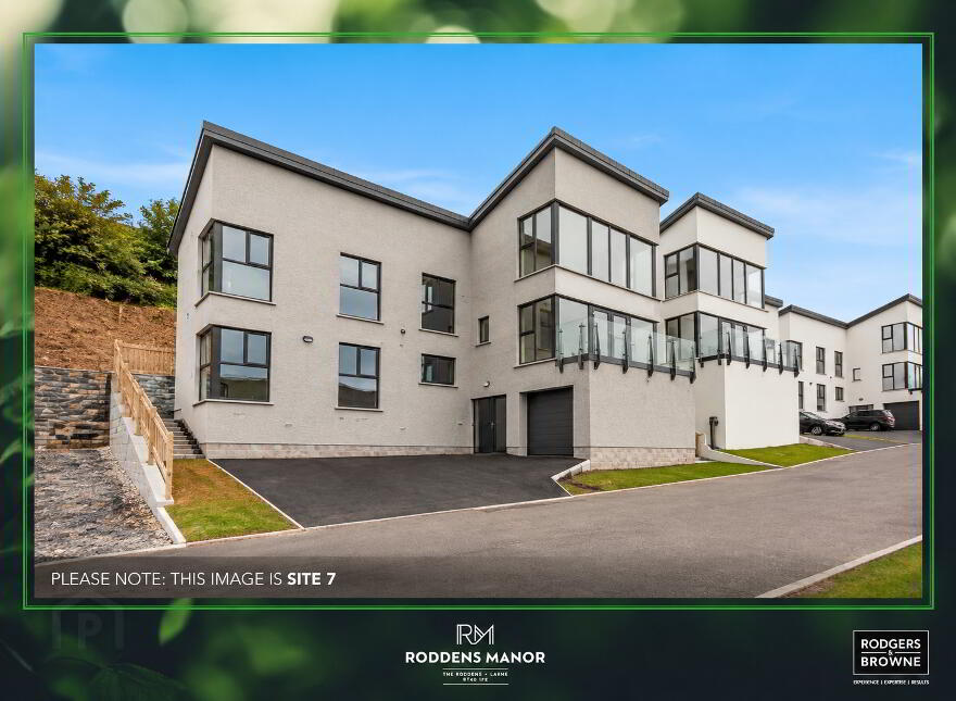 9, Roddens Manor, The Roddens, Larne, BT40 1FE