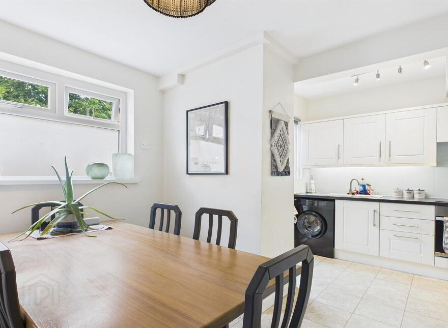 157 Parkgate Avenue, Belfast, BT4 1JD
