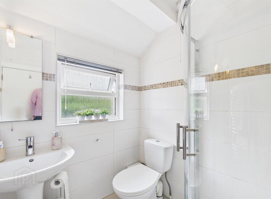 157 Parkgate Avenue, Belfast, BT4 1JD