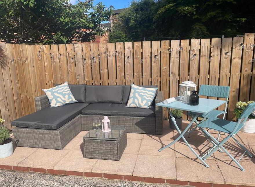 157 Parkgate Avenue, Belfast, BT4 1JD
