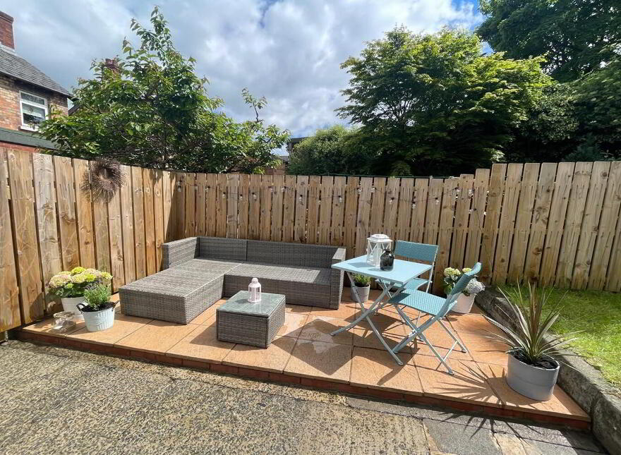 157 Parkgate Avenue, Belfast, BT4 1JD