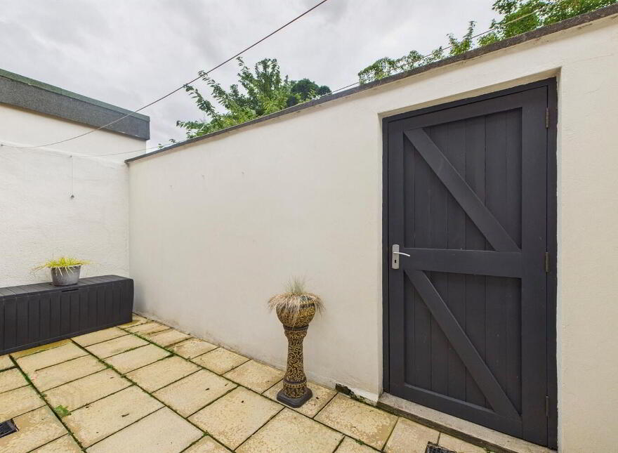 157 Parkgate Avenue, Belfast, BT4 1JD