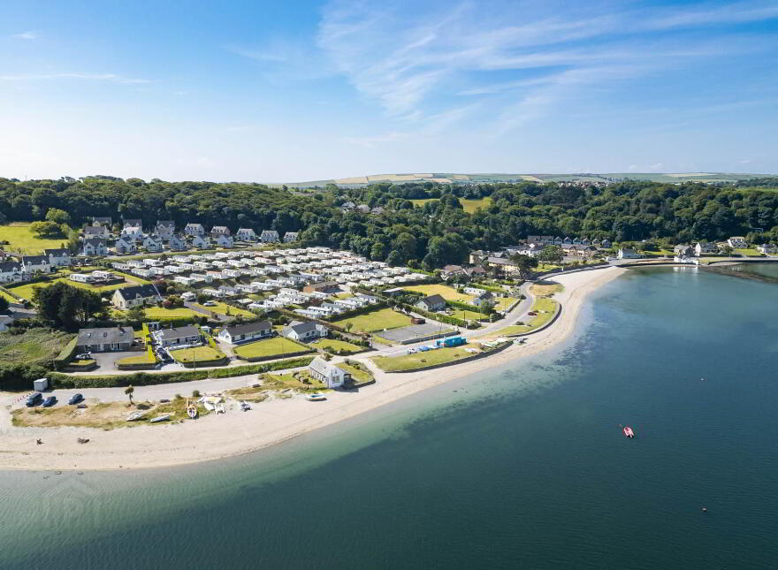 The Boathouse, Woodpoint, Courtmacsherry, P72VA44