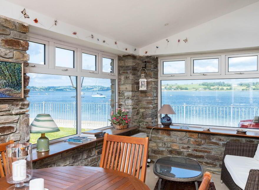 The Boathouse, Woodpoint, Courtmacsherry, P72VA44