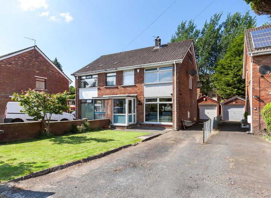 28 Hillview Park, Newtownabbey, BT36 5HW